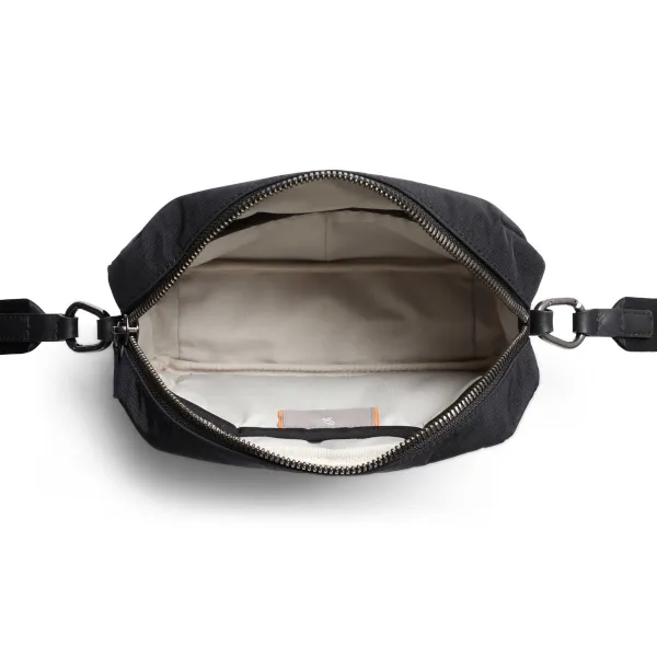 Bellroy Tokyo Crossbody 2L (raven)
