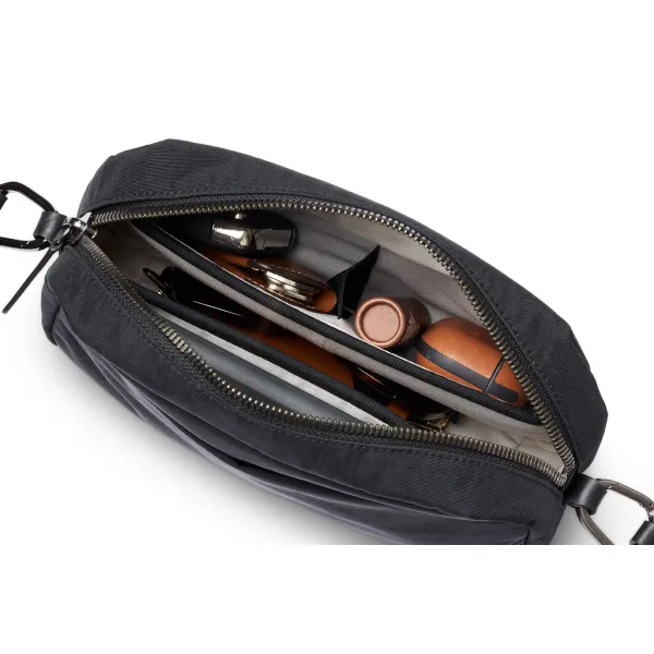 Bellroy Tokyo Crossbody 2L (raven)