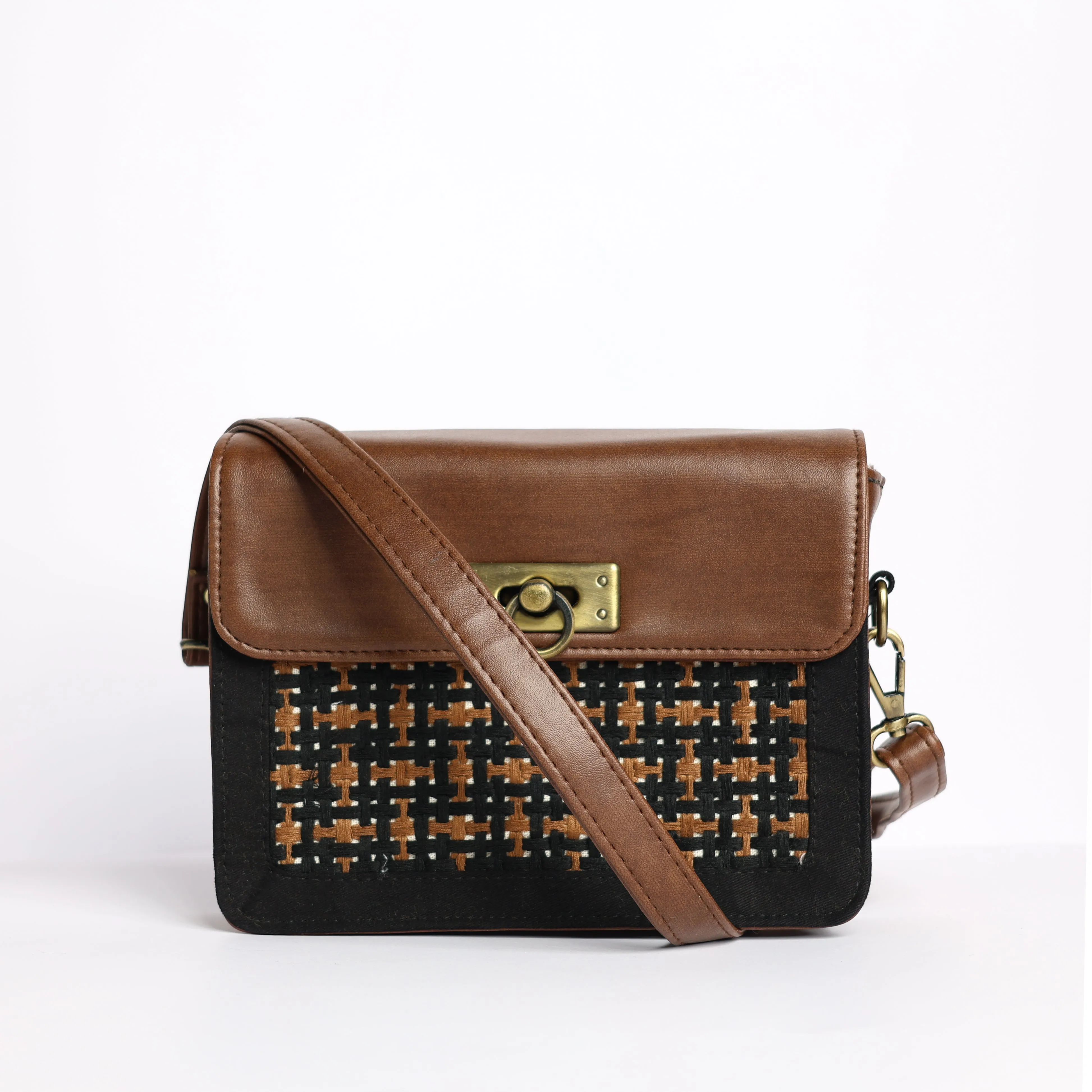 Black Inara Sling Bag