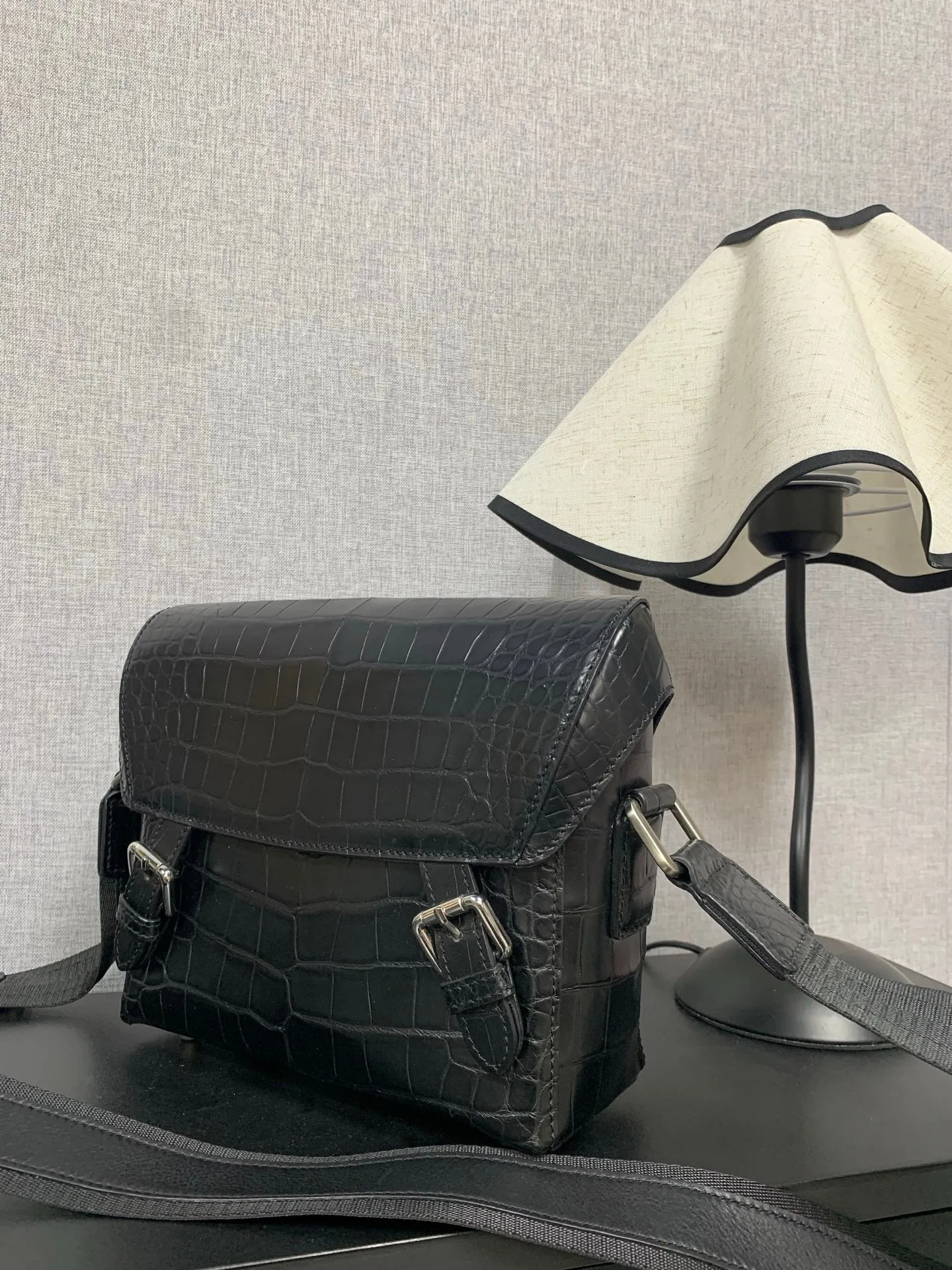 Genuine Crocodile Skin Leather Cross Body Messenger  Bag