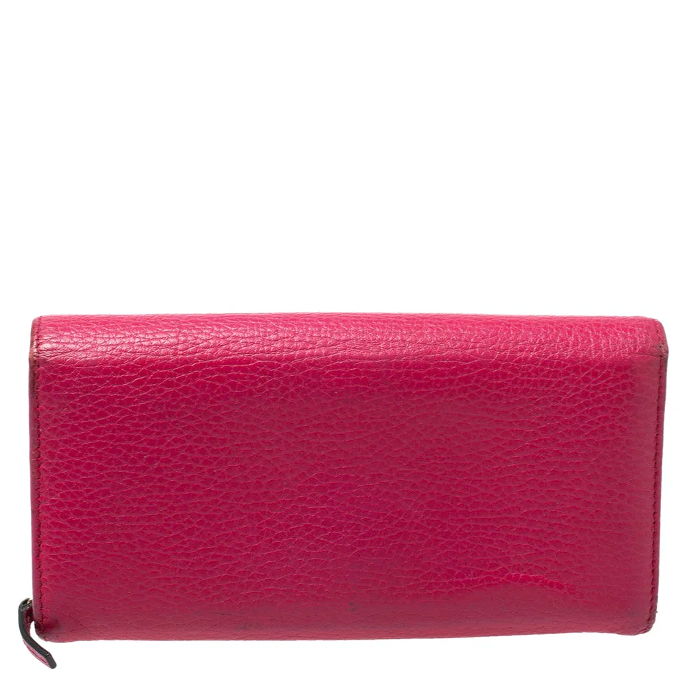 Gucci Magenta Leather Swing Continental Wallet..