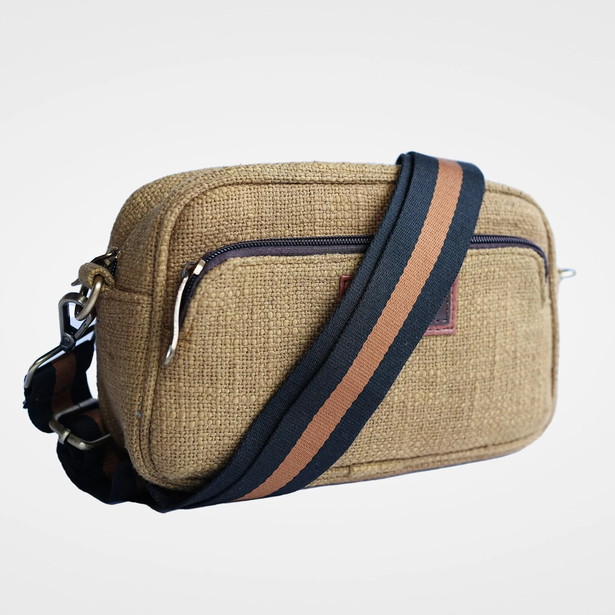 Smoky Three pocket Sling
