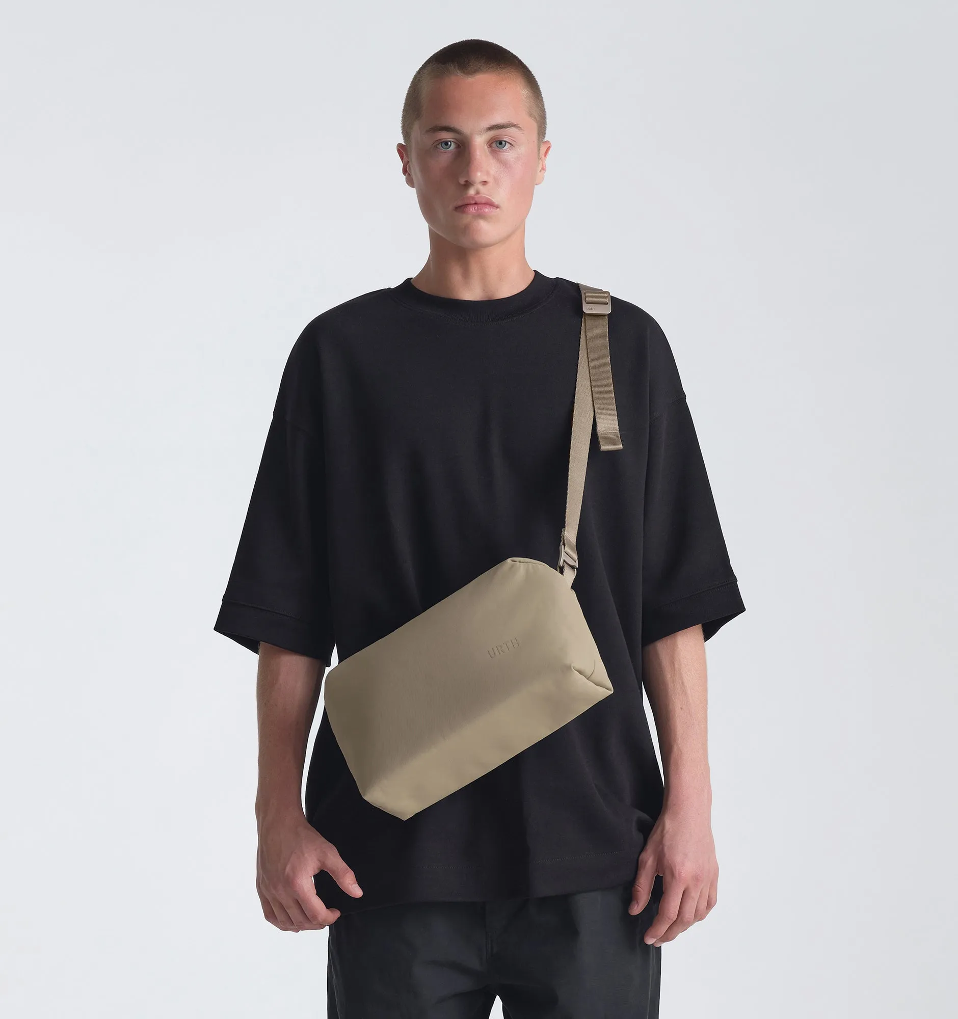 Urth Dolomite Crossbody Camera Sling